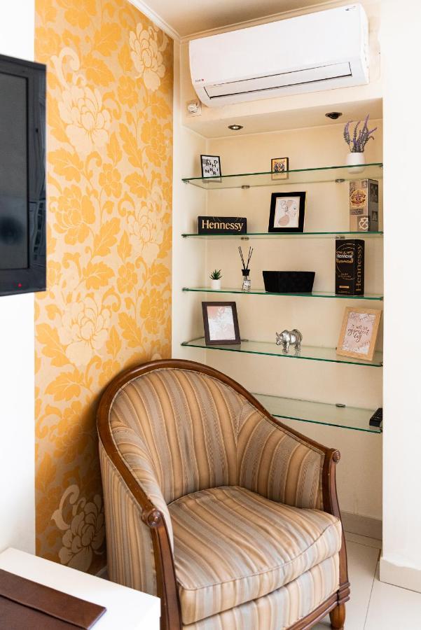 Central 2Br Apartment With Balcony - Italian Church & City View بوخارست المظهر الخارجي الصورة